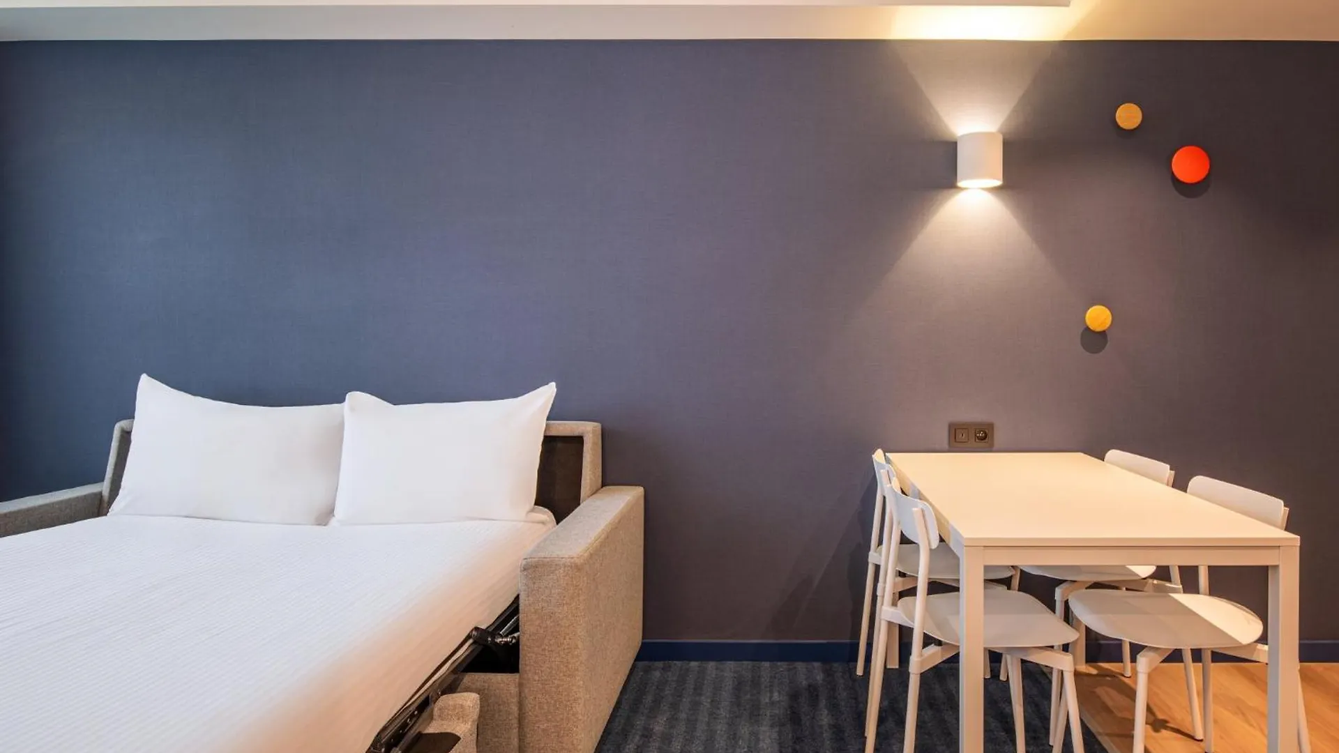 Holiday Inn Express & Suites Ghent By Ihg