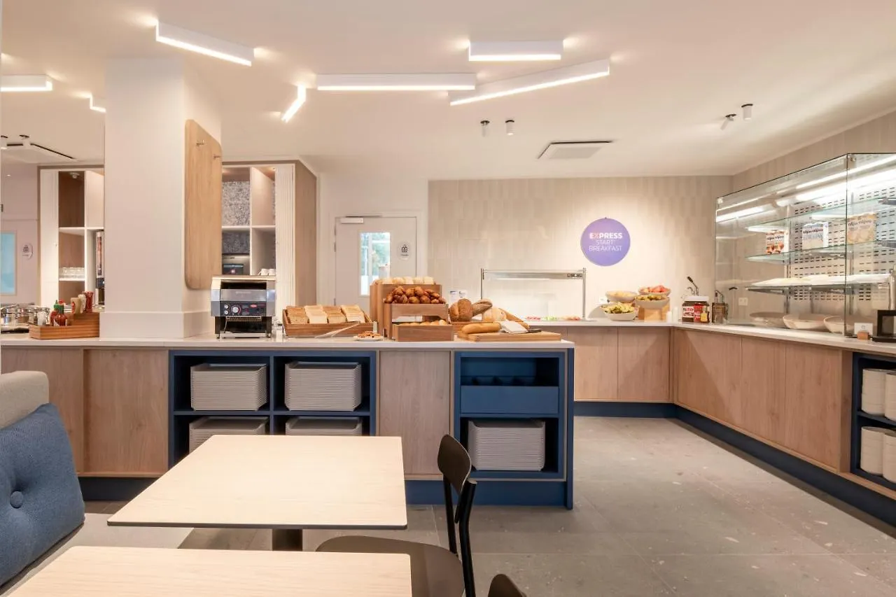 Hotel Holiday Inn Express & Suites Ghent By Ihg